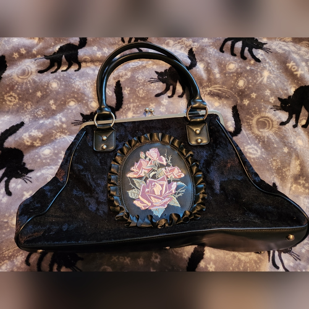 Into my arms weekend velvet tote